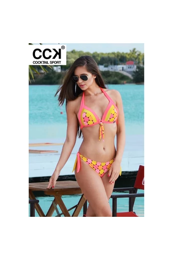 CCK 20.02452 NAPSÁRGA NŐI FÜRDŐRUHA