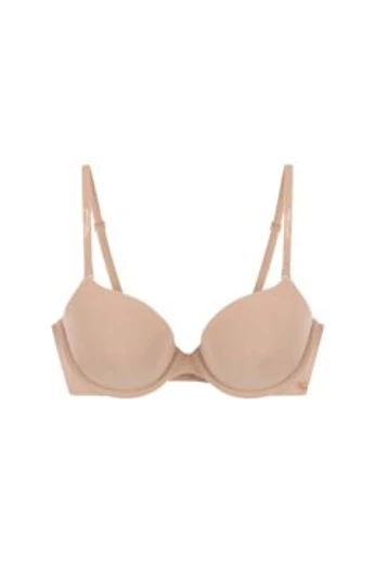 TRIUMPH BODY MAKE-UP. WHP. MELLTARTÓ