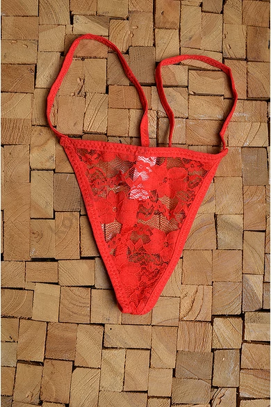 PINK OF DREAM CSIPKE PIROS Y TANGA