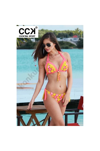 CCK 20.02452 NAPSÁRGA NŐI FÜRDŐRUHA